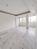 1 BHK 525 Sq.Ft. Apartment in Santacruz West