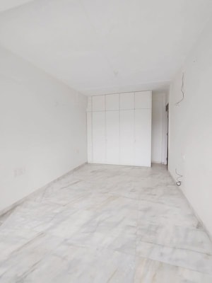 Room in 1 BHK Apartment at Santacruz West – for Rent