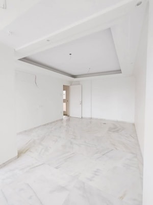 Room in 1 BHK Apartment at Santacruz West – for Rent