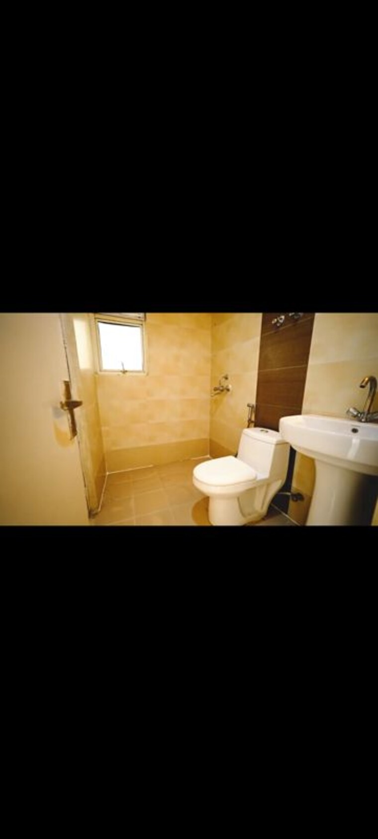 Bathroom, mittal-rajnagar-residency 3 Bedroom 1380 Sq.Ft. Apartment In Raj Nagar Extension Ghaziabad 10505728