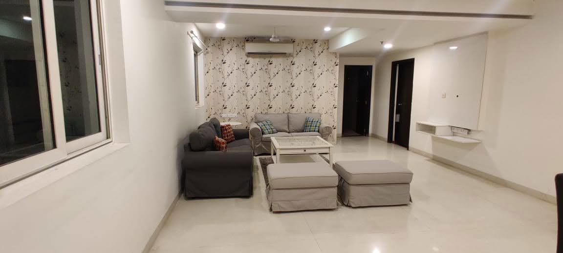 2.5 BHK + Pooja Room 1717 Sq.Ft. Apartment in Golf Edge
