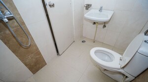 Bathroom in 4 BHK Apartment at Mapsko Royale Ville, Sector 82 – for Sale