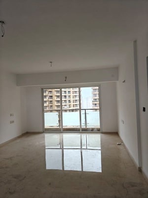 Room in 2 BHK Apartment at Dosti Group Imperia, Manpada – for Sale