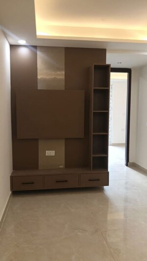 Room in 2 BHK Apartment at Terraza Greens, Mansarovar – for Rent