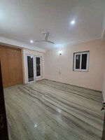 3 BHK + Servant Room 260 Sq.Yd. Builder Floor in Chittaranjan Park