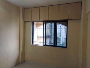 Room in 1 BHK Apartment at Akruti Matoshree Park, Bhandup East – for Rent