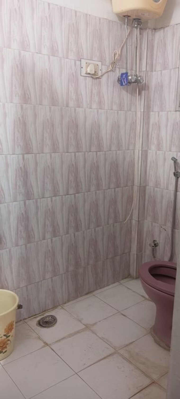 Bathroom, amravati rd 3 Bedroom 1300 Sq.Ft. Apartment In Amravati rd Nagpur 10505868