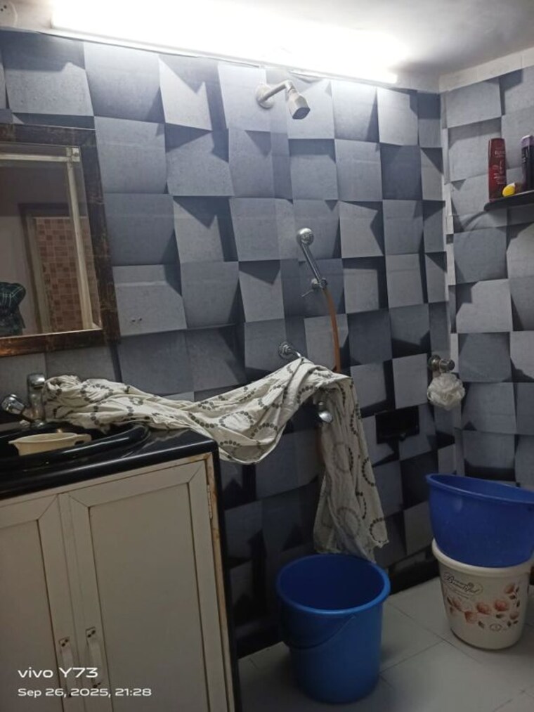 Bathroom, bandra west 1 Bedroom 500 Sq.Ft. Apartment In Bandra West Mumbai 10505874