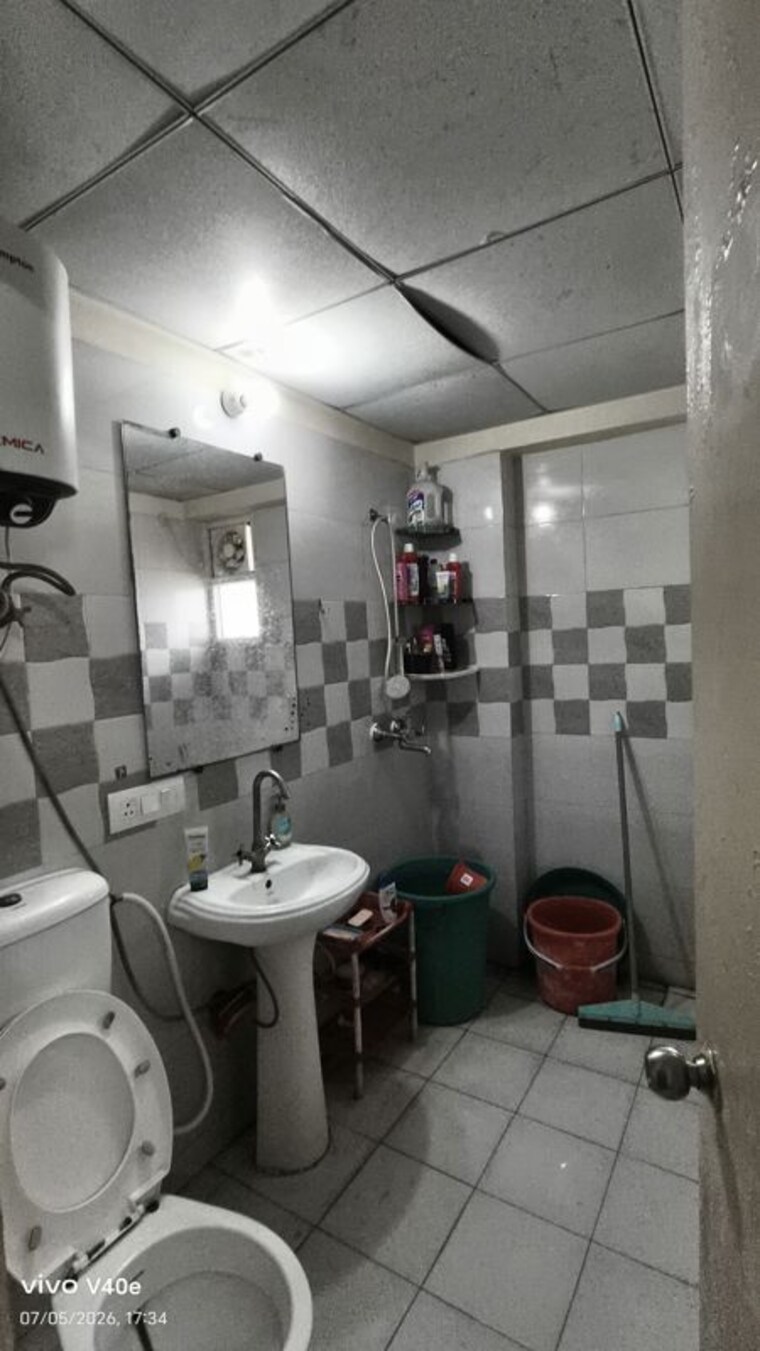 Bathroom, gaur-city-7th-avenue 2 Bedroom 1075 Sq.Ft. Apartment In Sector 4 Greater Noida Greater Noida 10505883
