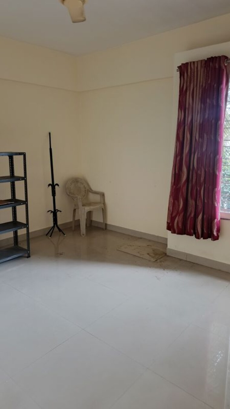 Living Room, parvati industrial estate 3 Bedroom 1200 Sq.Ft. Apartment In Parvati Industrial Estate Pune 10505896