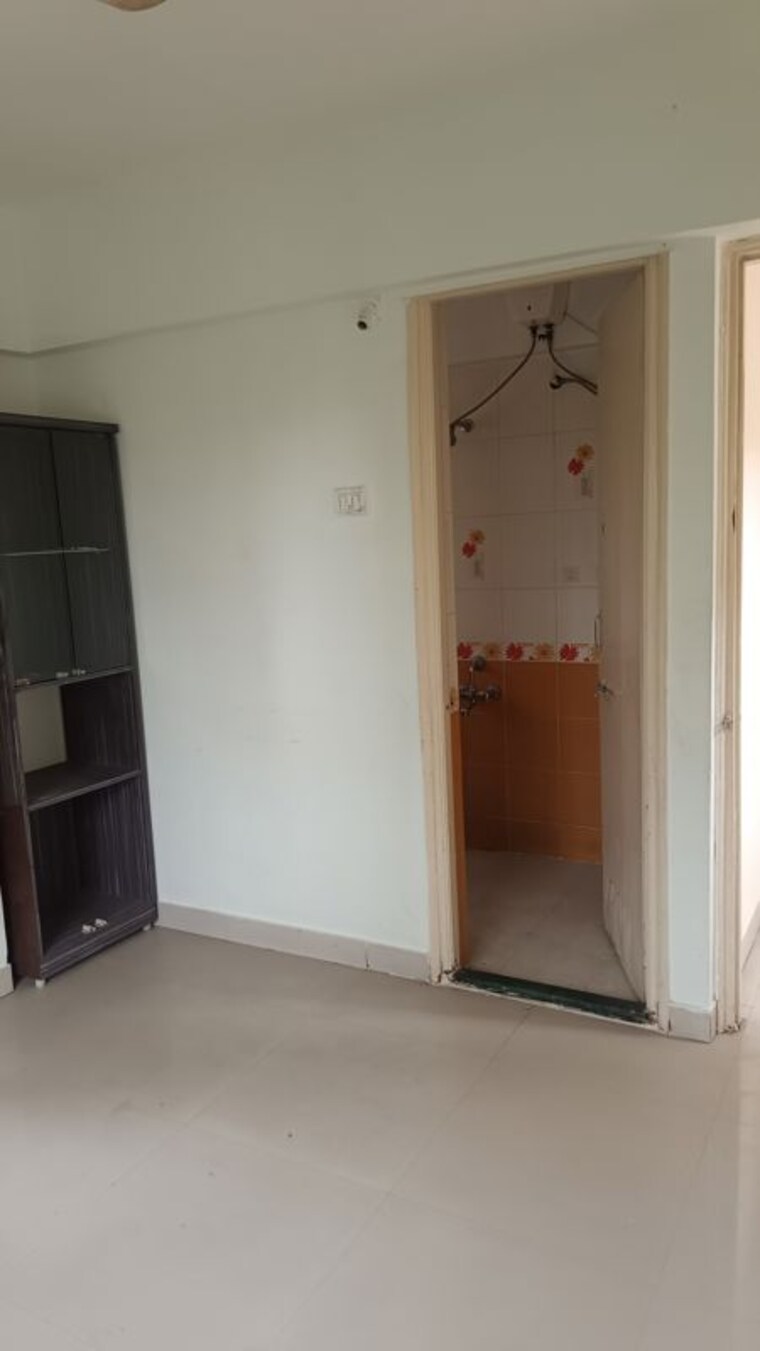 Room, parvati industrial estate 3 Bedroom 1200 Sq.Ft. Apartment In Parvati Industrial Estate Pune 10505896