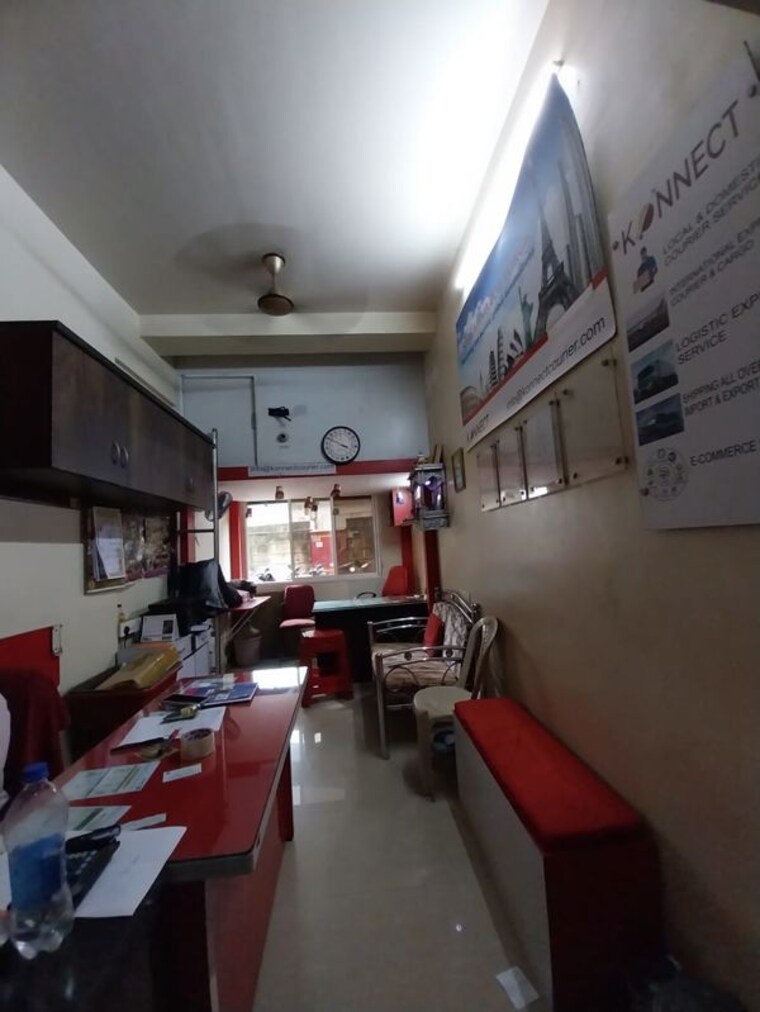 Team Area, vijay nagar Commercial Office Space 150 Sq.Ft. In Vijay Nagar Mumbai 10505940
