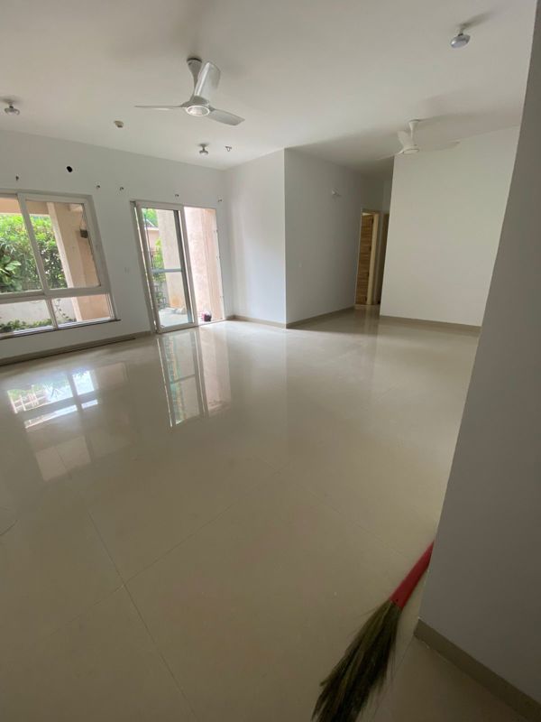 3 BHK + Servant Room 1550 Sq.Ft. Apartment in Alcon Royce