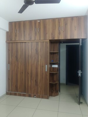 Furnished Amenities in 3 BHK Apartment at Gulshan Bellina, Sector 16 Greater Noida – for Rent