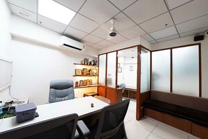 Team Area in  Showroom at Paldi – for Sale