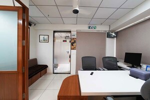 Team Area in  Showroom at Paldi – for Sale