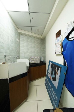 Kitchen in  Showroom at Paldi – for Sale