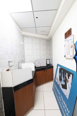 Kitchen in  Showroom at Paldi – for Sale