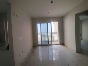 Room in 2 BHK Apartment at Eldeco Live By The Greens, Sector 150 – for Sale