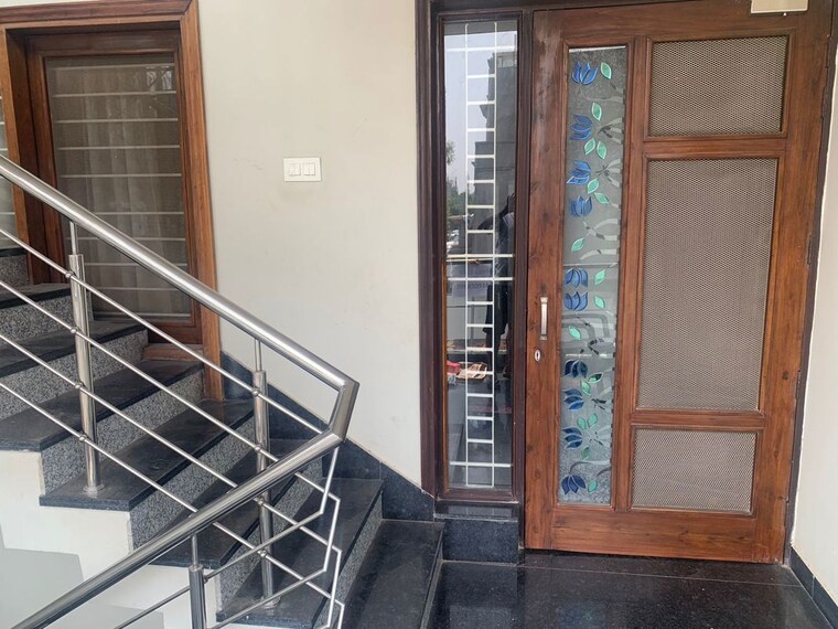 undefined, aerocity 3 Bedroom 250 Sq.Ft. Builder Floor In Aerocity Mohali 10506023
