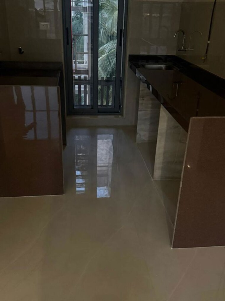 Kitchen, dadar west 2 Bedroom 600 Sq.Ft. Apartment In Dadar West Mumbai 10506027