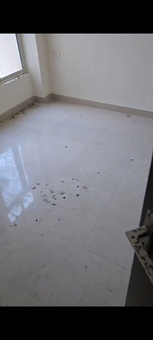 Room in 2 BHK Apartment at SCC Sapphire, Raj Nagar Extension – for Sale