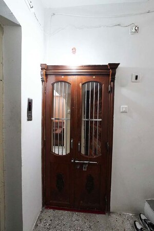 Furnished Amenities in 3 BHK Apartment at Sola – for Sale