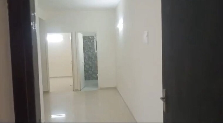 Room, signature-the-millennia-2 1 Bedroom 600 Sq.Ft. Apartment In Sector 37d Gurgaon 10506044