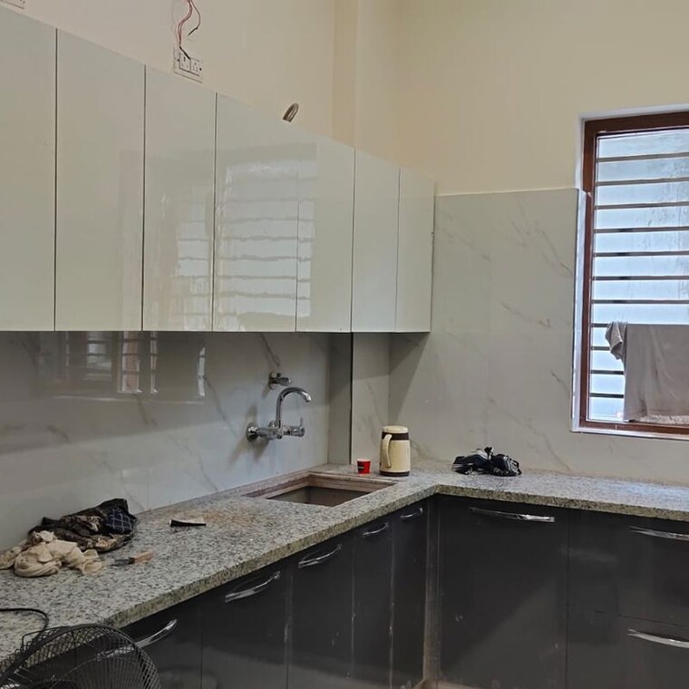 Kitchen, sector 14 2 Bedroom 204 Sq.Yd. Builder Floor In Sector 14 Sonipat 10506064