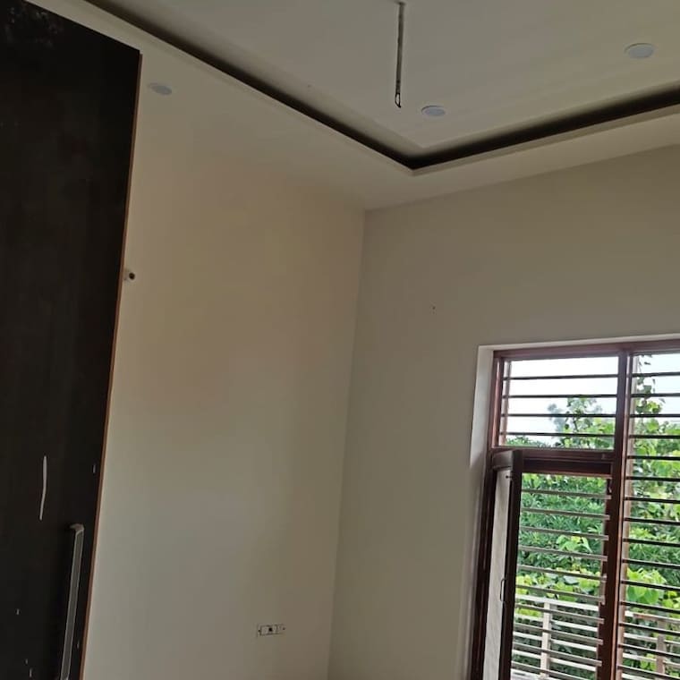 Room, sector 14 2 Bedroom 204 Sq.Yd. Builder Floor In Sector 14 Sonipat 10506064