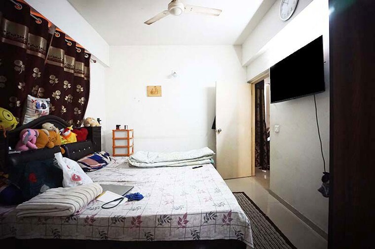 Bedroom, ghatlodia 2 Bedroom 117 Sq.Yd. Apartment In Ghatlodia Ahmedabad 10506068