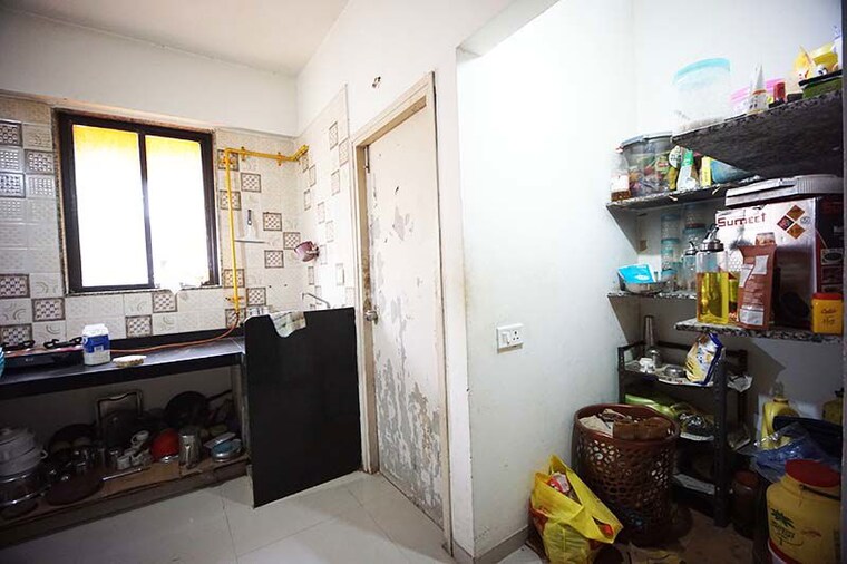 Kitchen, ghatlodia 2 Bedroom 117 Sq.Yd. Apartment In Ghatlodia Ahmedabad 10506068