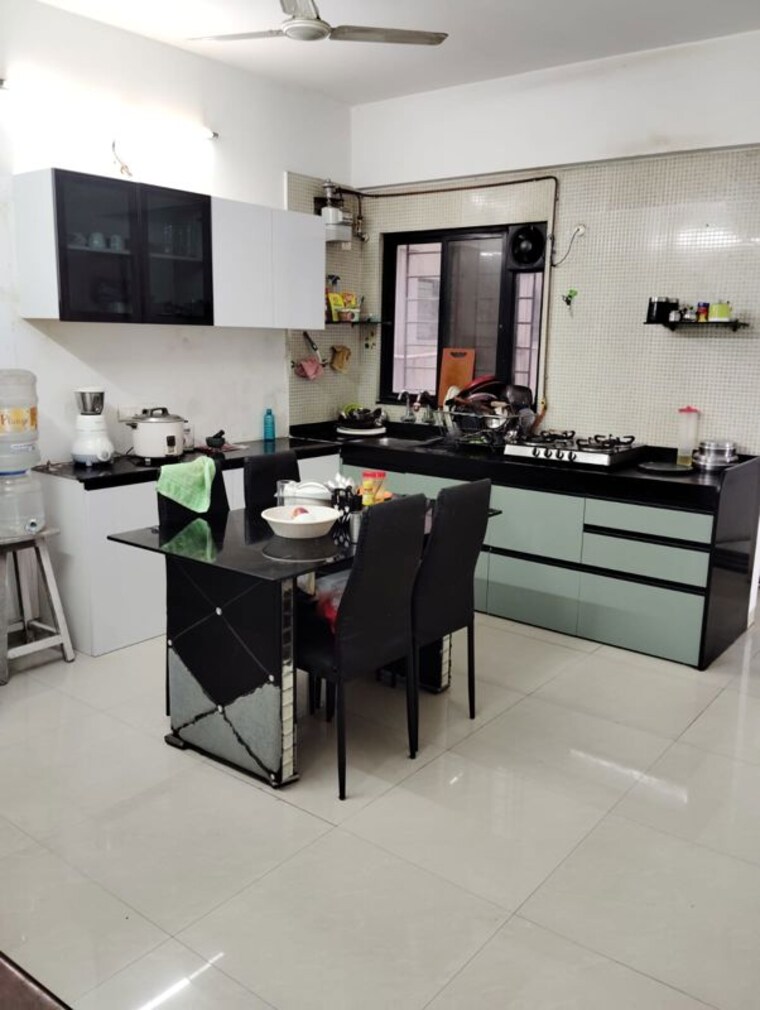 Kitchen, kusum-kunj 3 Bedroom 1400 Sq.Ft. Apartment In Prabhat Road Pune 10506034