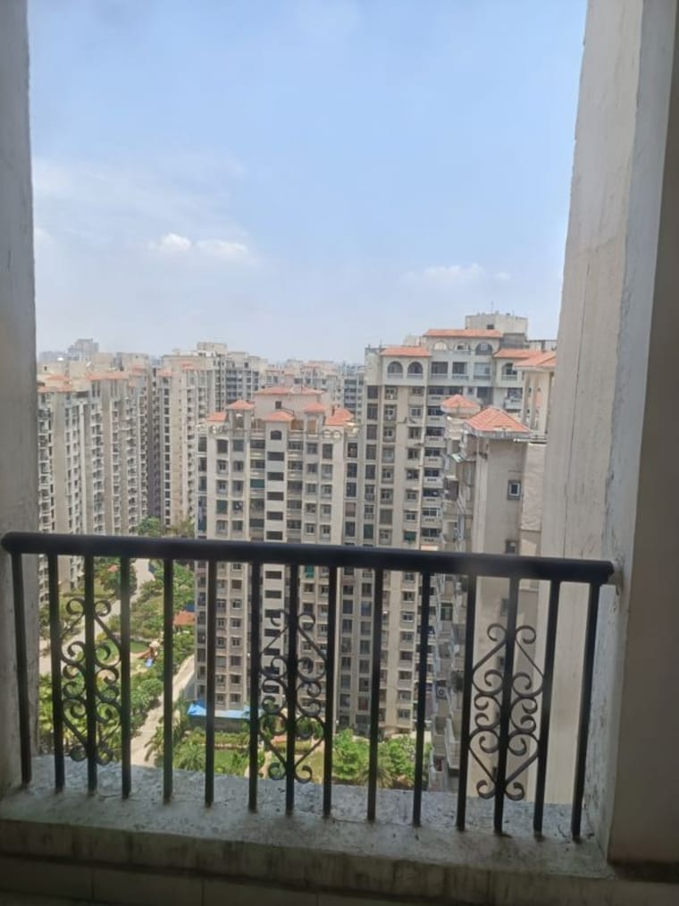 Exterior View, amrapali-silicon-city 2.5 Bedroom 1108 Sq.Ft. Apartment In Sector 76 Noida 10506069