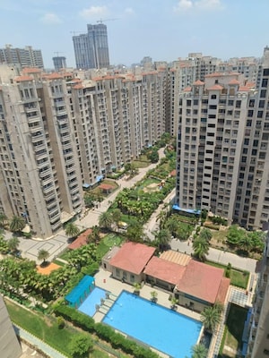 Master Plan in 2.5 BHK Apartment at Amrapali Silicon City, Sector 76 – for Rent