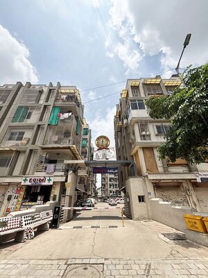 1 BHK Apartment For Sale in Sola