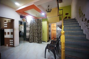 Living Room in 3 BHK Independent House at Krishna Nagar – for Sale
