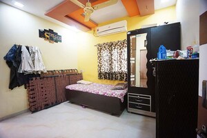 Bedroom in 3 BHK Independent House at Krishna Nagar – for Sale