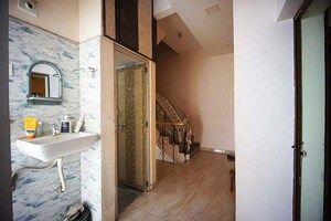 Living Room in 3 BHK Independent House at Krishna Nagar – for Sale