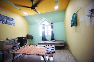 Bedroom in 3 BHK Independent House at Krishna Nagar – for Sale