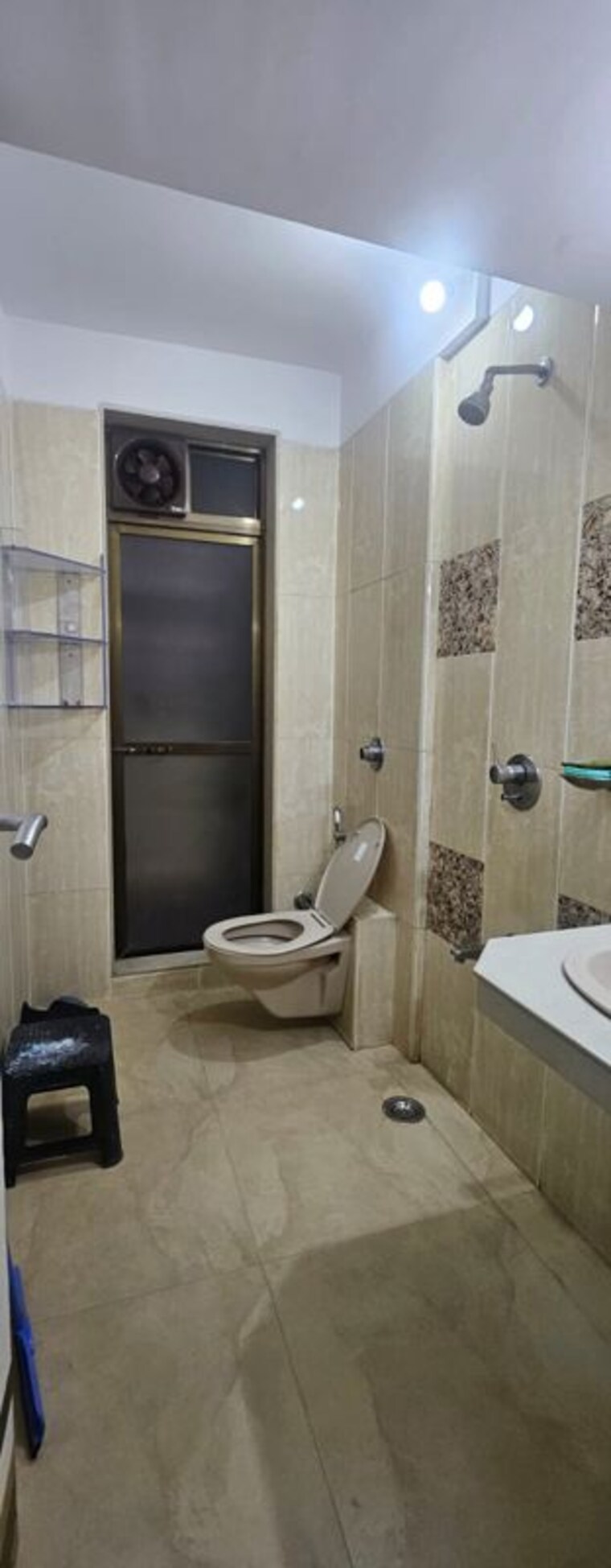 Bathroom, hari-niwas-chembur 2 Bedroom 740 Sq.Ft. Apartment In Chembur Mumbai 10506109