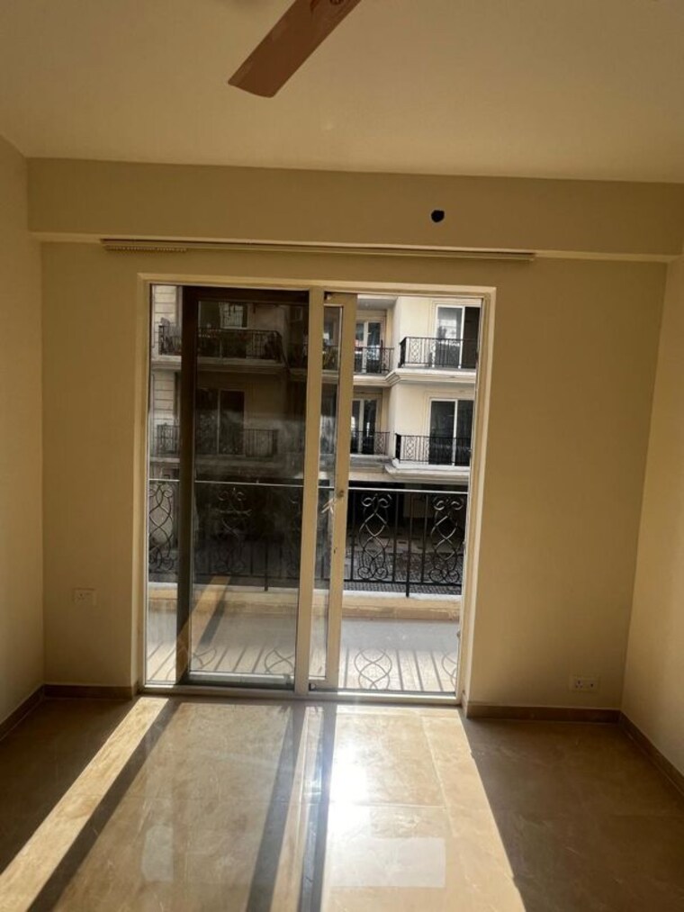 Room, signature-global-park-4-and-5 3 Bedroom 1120 Sq.Ft. Apartment In Sohna Sector 36 Gurgaon 10506120