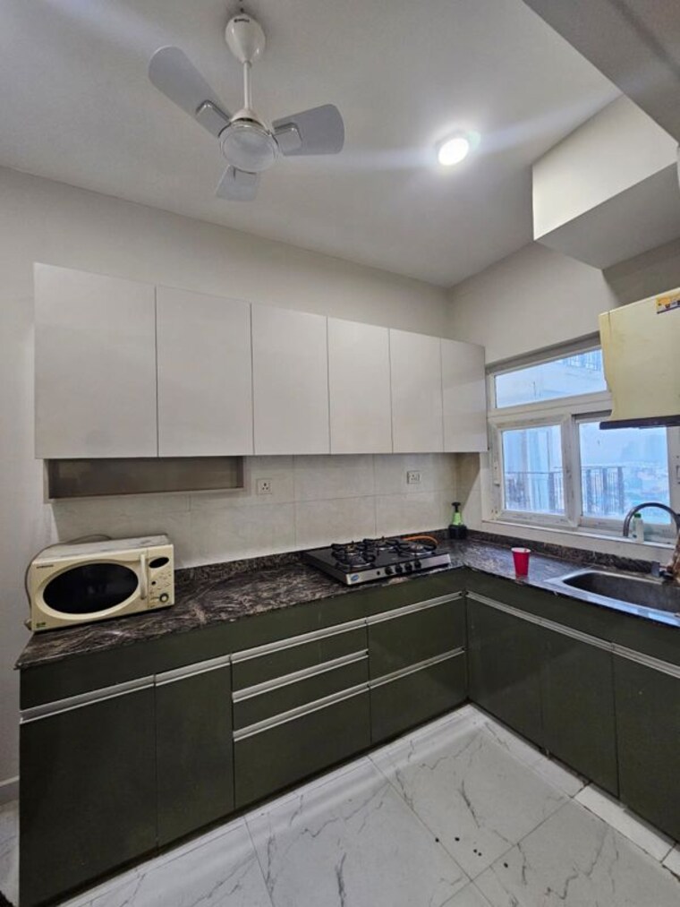 Kitchen, sector 62 2 Bedroom 1200 Sq.Ft. Builder Floor In Sector 62 Gurgaon 10506159
