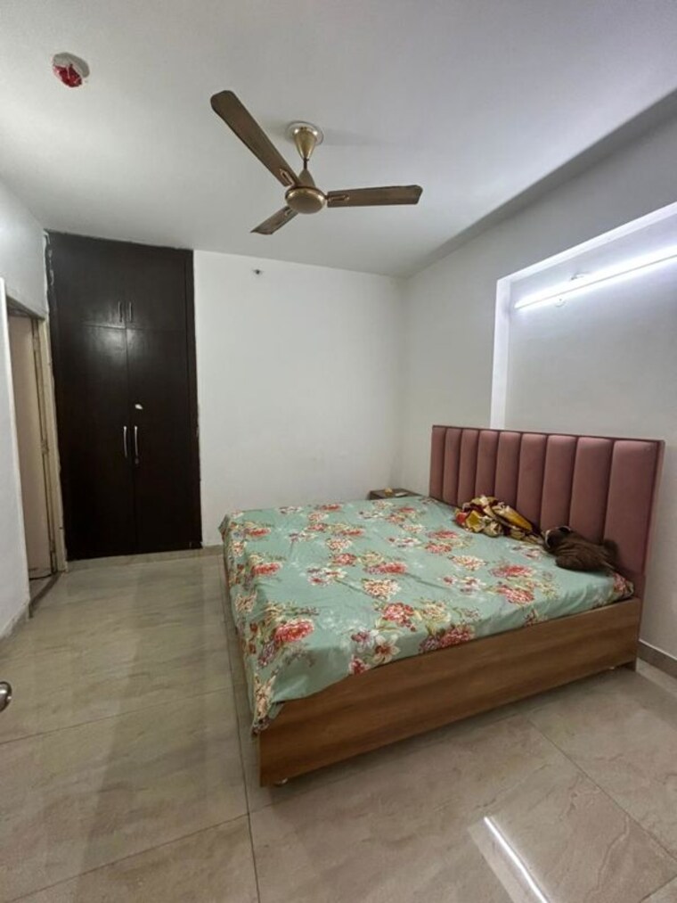 Bedroom, paras-tierea 3 Bedroom 1660 Sq.Ft. Apartment In Sector 137 Noida 10506156