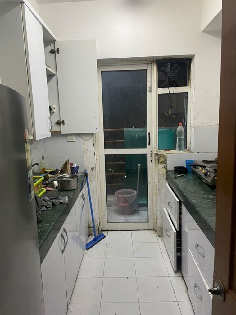 Team Area, paras-tierea 3 Bedroom 1660 Sq.Ft. Apartment In Sector 137 Noida 10506156