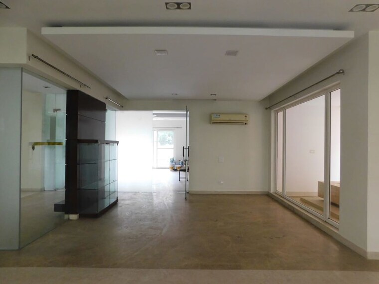 Room, ats-paradiso 6 Bedroom 600 Sq.Yd. Villa In Chi Iv Greater Noida Greater Noida 10506224