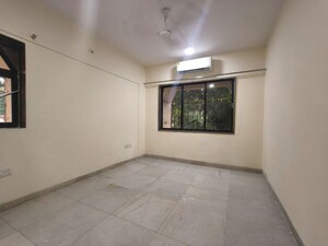 Room in 2 BHK Apartment at Hiranandani Gardens Tulip, Powai – for Rent
