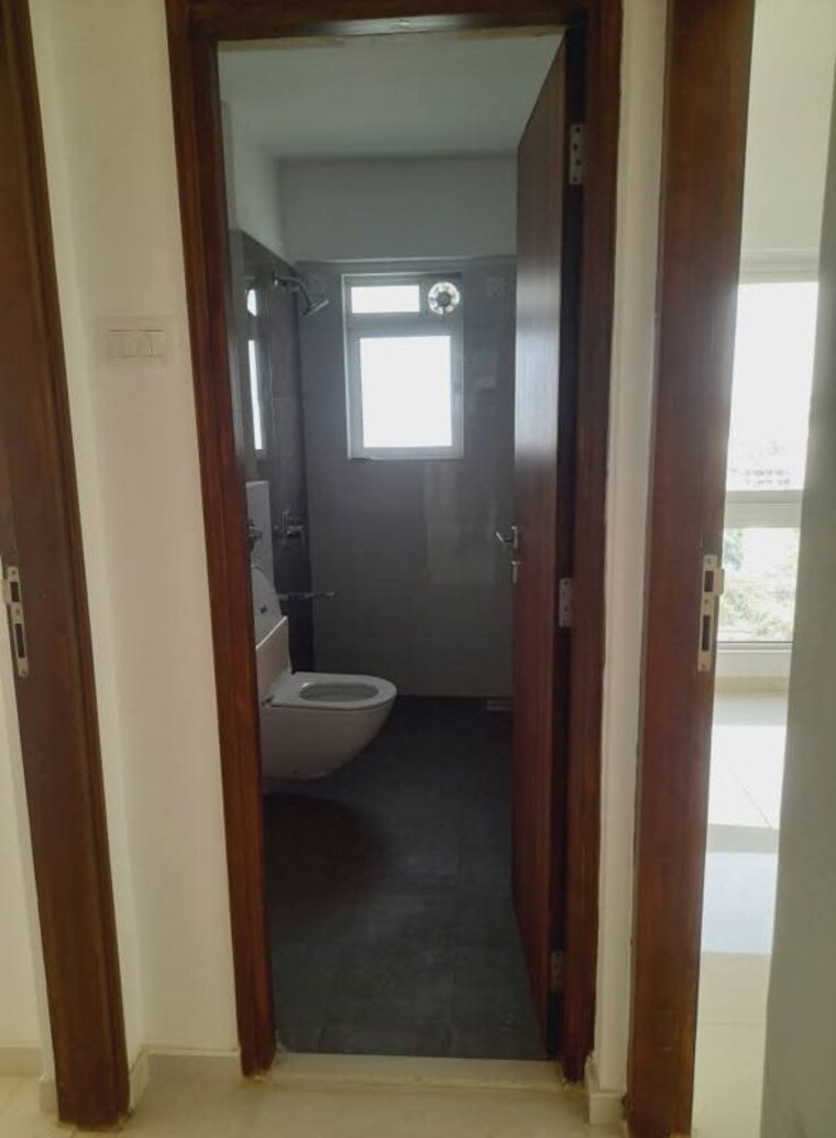 Bathroom, govardhangiri 2.5 Bedroom 850 Sq.Ft. Apartment In Goregaon West Mumbai 10506259