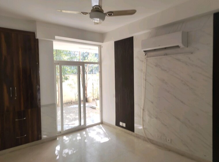 Room, ss-almeria 3.5 Bedroom 2000 Sq.Ft. Apartment In Sector 84 Gurgaon 10506276