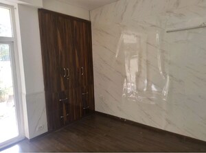 Room in 3.5 BHK Apartment at SS Almeria, Sector 84 – for Rent